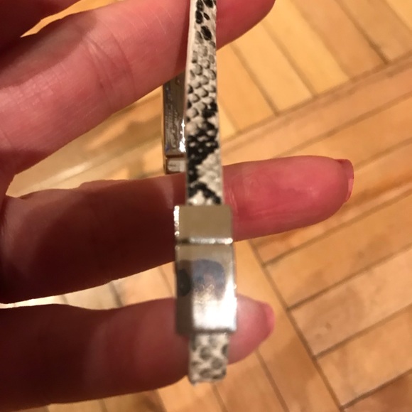 Guess bracelet nwot - Picture 6 of 6
